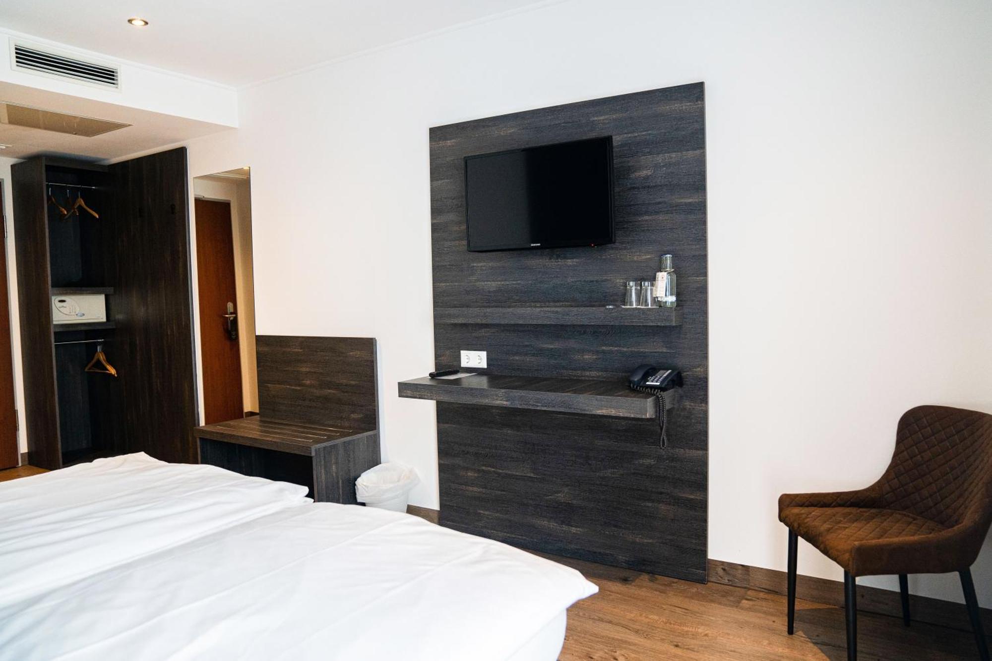 Airea Hotel 布伦 外观 照片